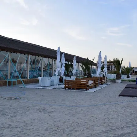 Vero Summer House * ナボダリ